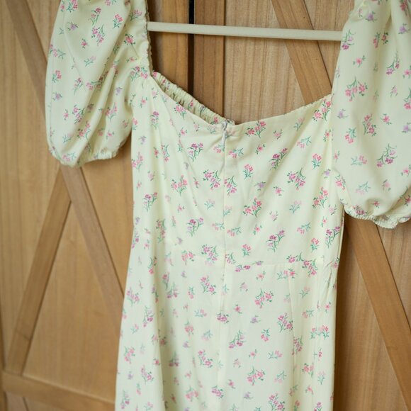 Gianna Flower Dress - Picture 3 of 5